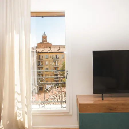 Apartment Enjoy - Luxury Experience In The Heart Of Bologna