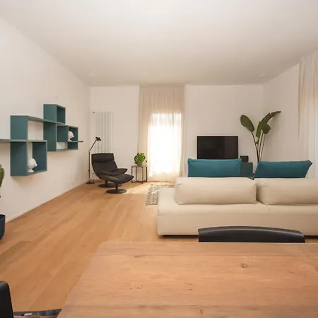 Apartment Enjoy - Luxury Experience In The Heart Of Bologna