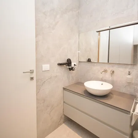 Enjoy - Luxury Experience In The Heart Of Apartment Bologna
